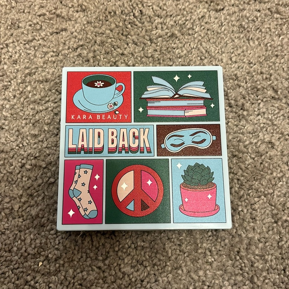 KARA BEAUTY LAID BACK EYESHADOW PALETTE